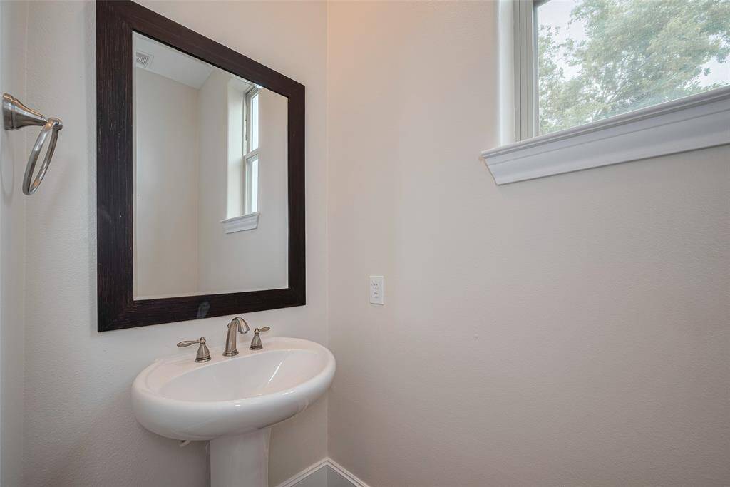 On the landing is a 1/2 bath!