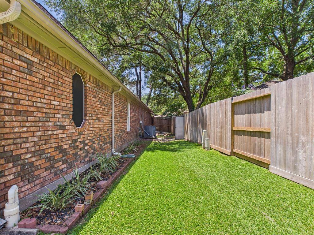 extra back yard space on the side of home