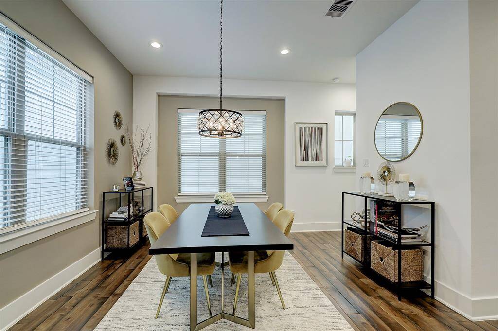 Another view of the dining room. The well-proportioned space can easily accommodate 8-10 for a dinner party.