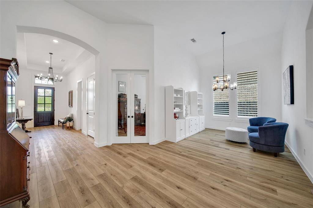 This absolutely beautiful light colored LVP Flooring extends throughout the home and will make a room feel larger and more open, contributing to a feeling of cleanliness.