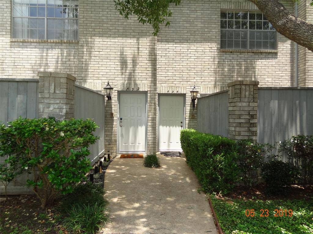 Front Door Entry to Unit 434 on Right