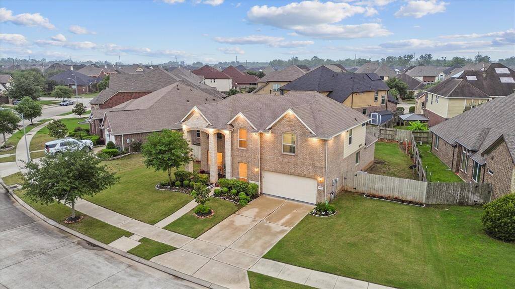 Oversized lot.