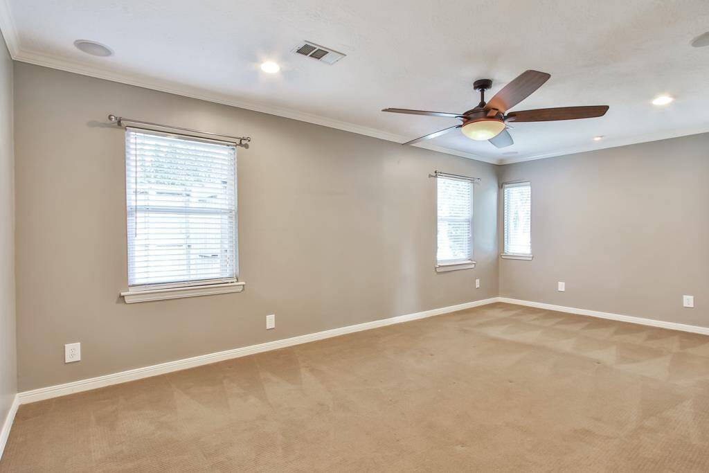 First bedroom looking in from the hallway.