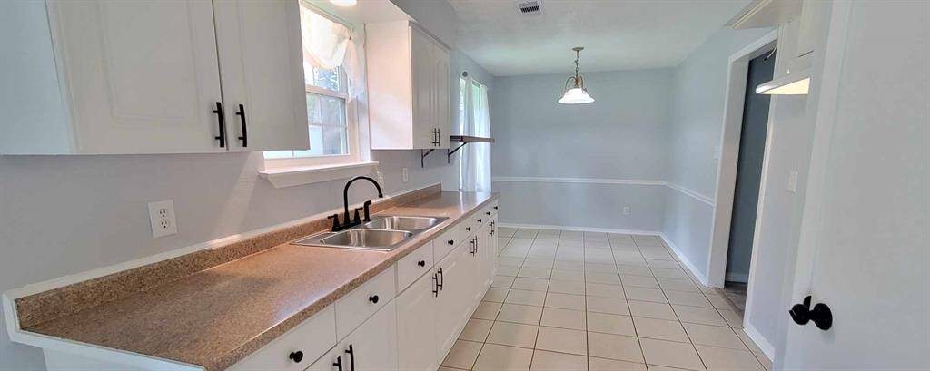 Nice kitchen/stove will be put in soon.