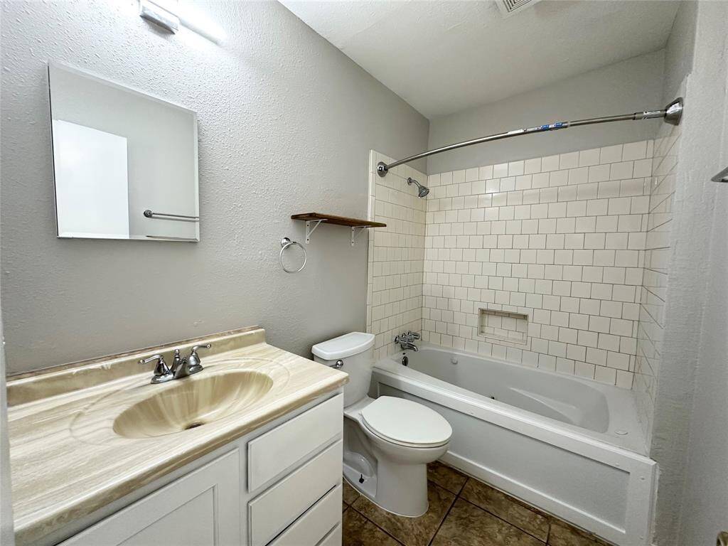 Full bathroom