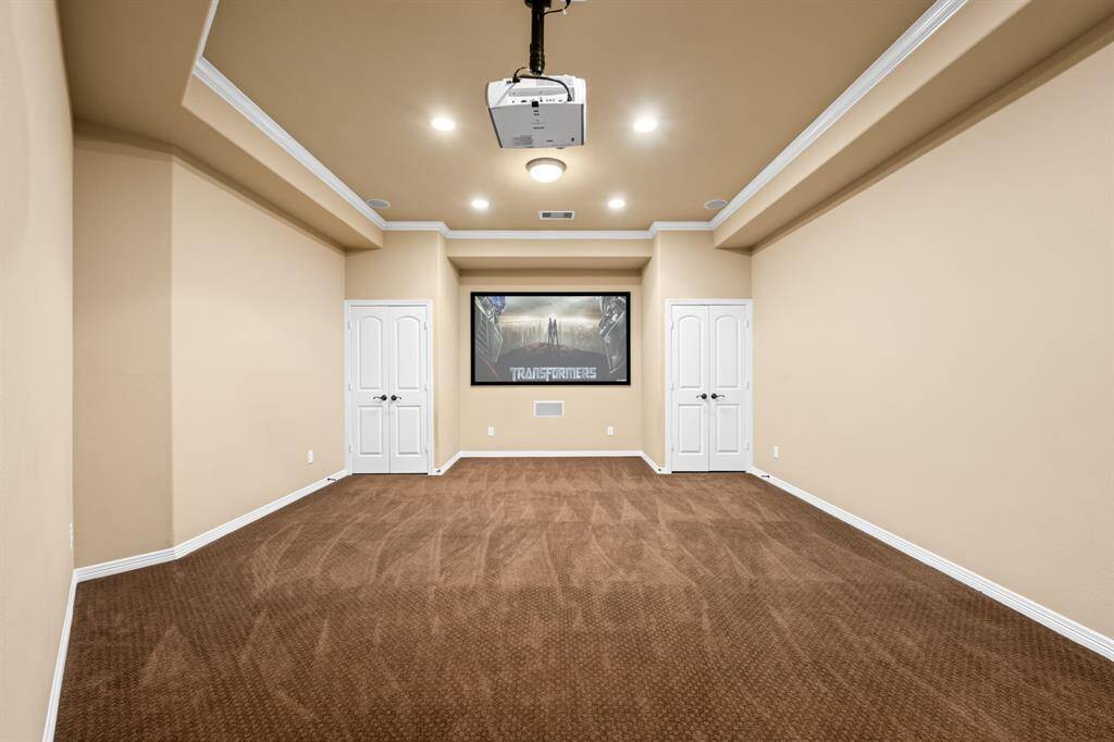 Media room with beamer and screen