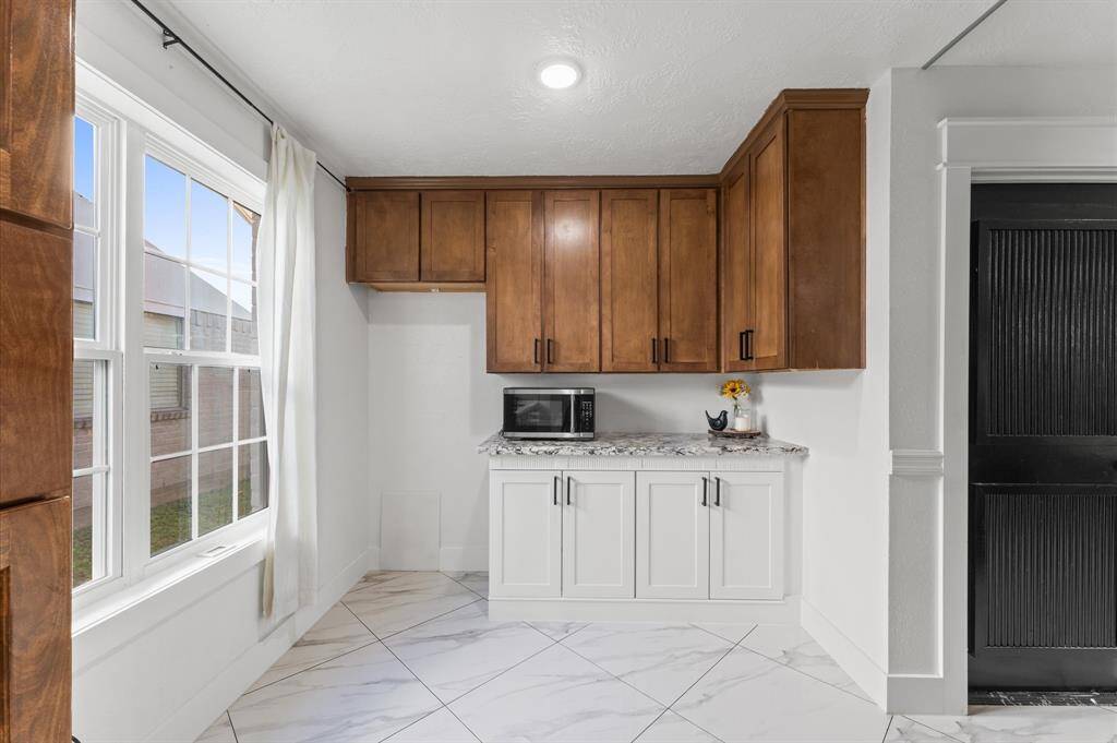 More flexible space in the kitchen area.