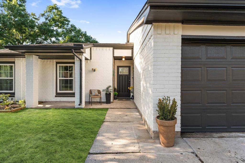 Inviting front entrance