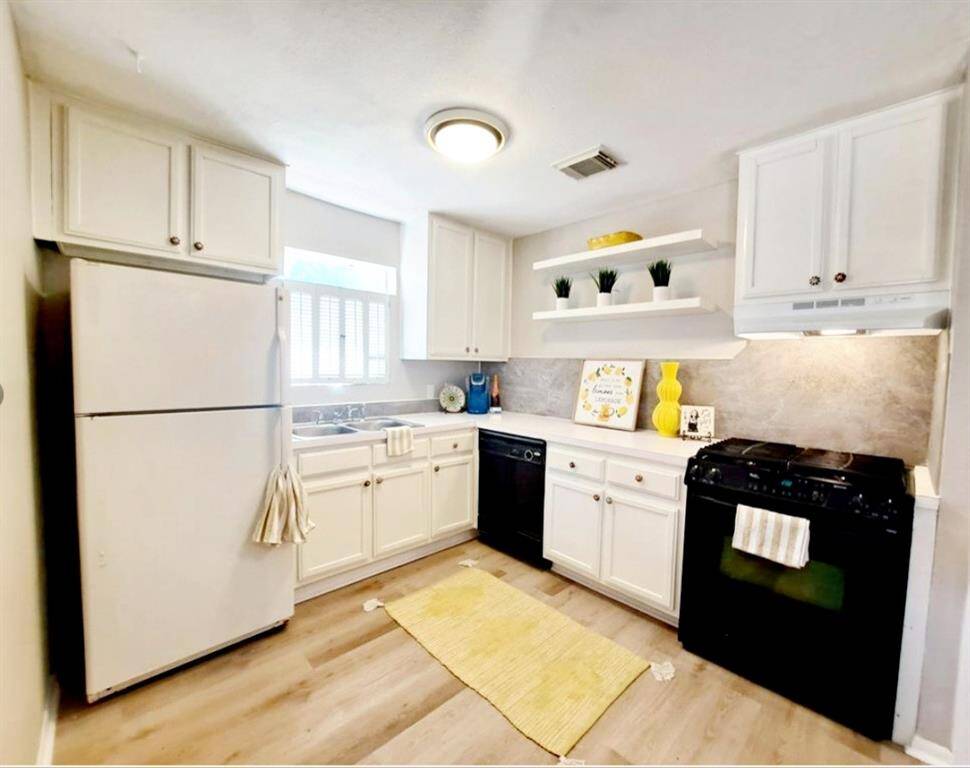 Refrigerator included