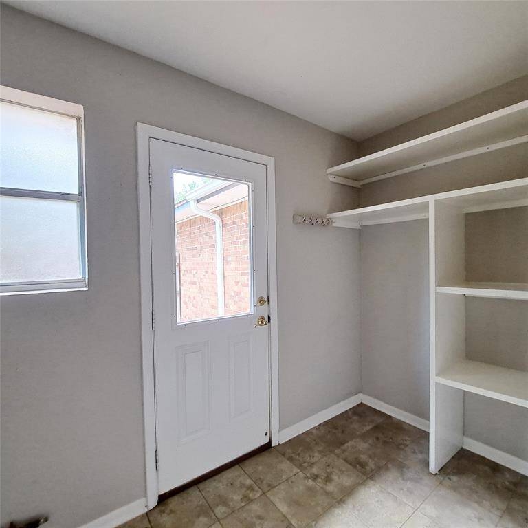 Utility Room pic 1 w built-ins