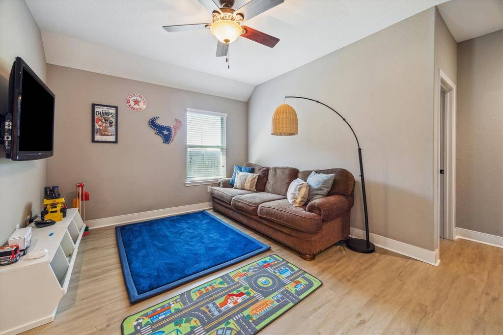 The flex room can easily adapt to your lifestyle needs.
