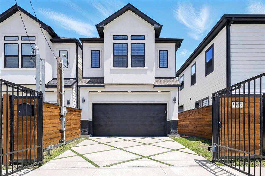 Welcome to Modern, Comfort and Elegance at 5209 Canal St!