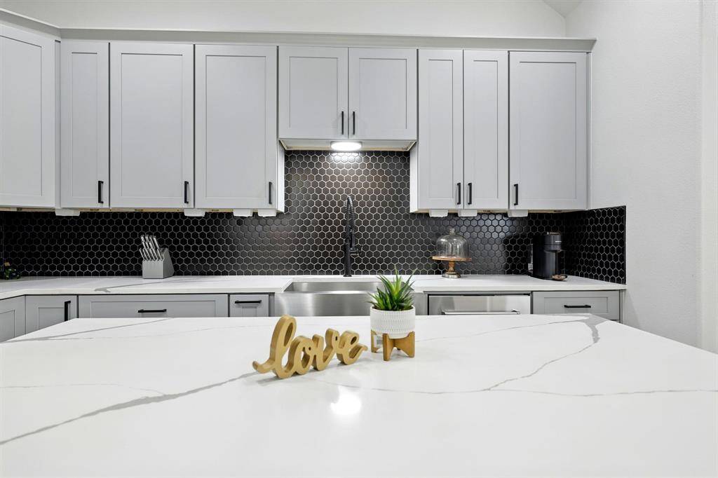 The kitchen truly serves as the heart of the home-where meals are made, conversations flow, and memories are created!