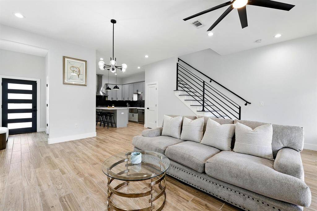 Perfect for entertaining or everyday life, this modern open layout makes gathering, cooking, and relaxing feel effortless and connected.