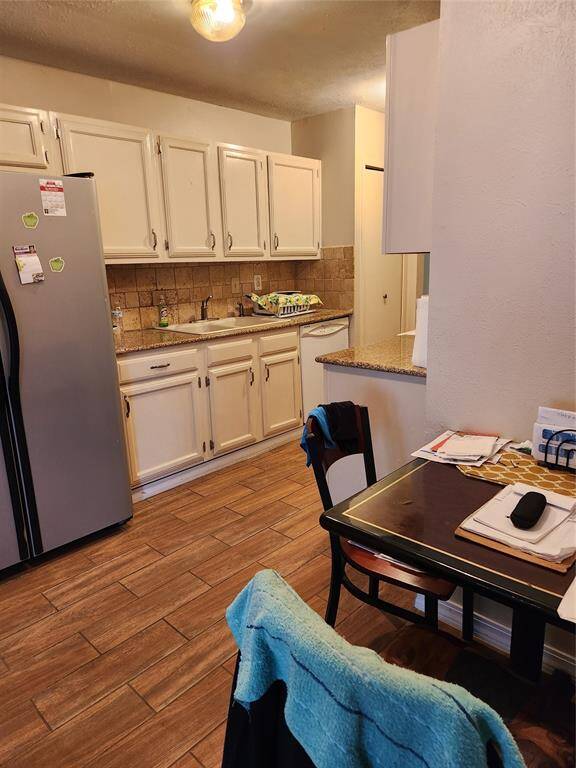 Plenty of Cabinets and Pantry also.