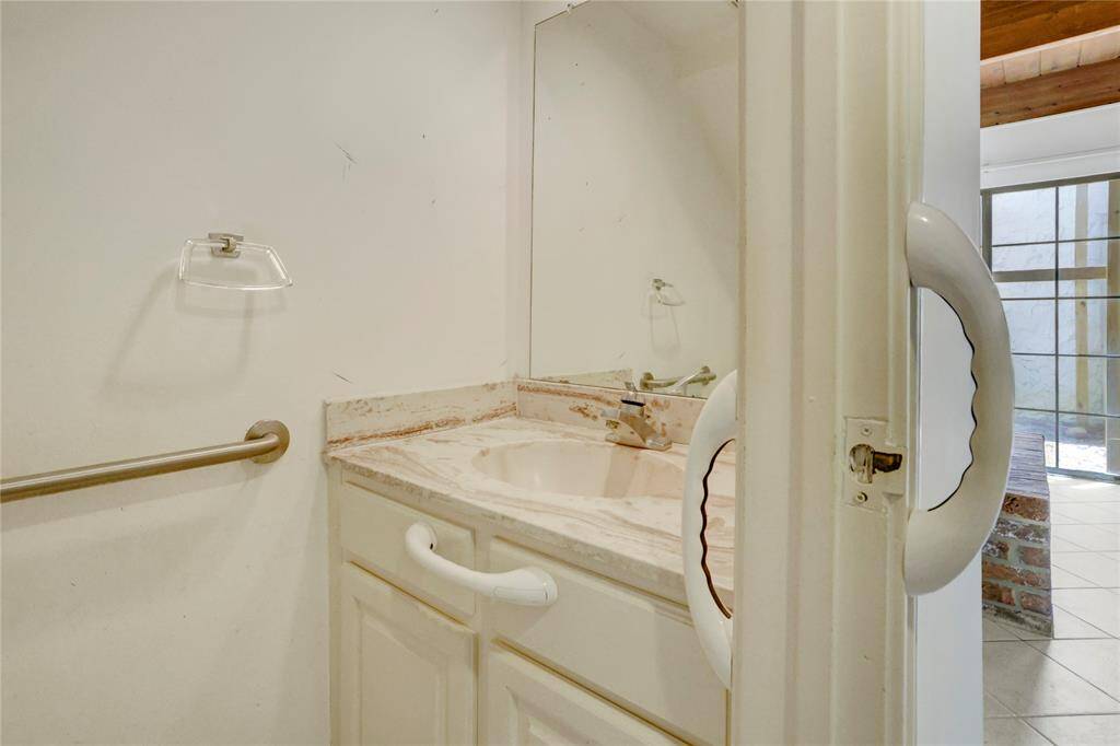 Half bath on the first floor.
