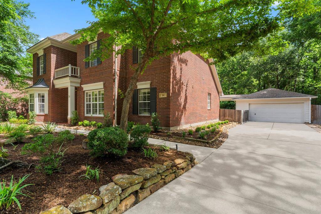 Long expansive driveway