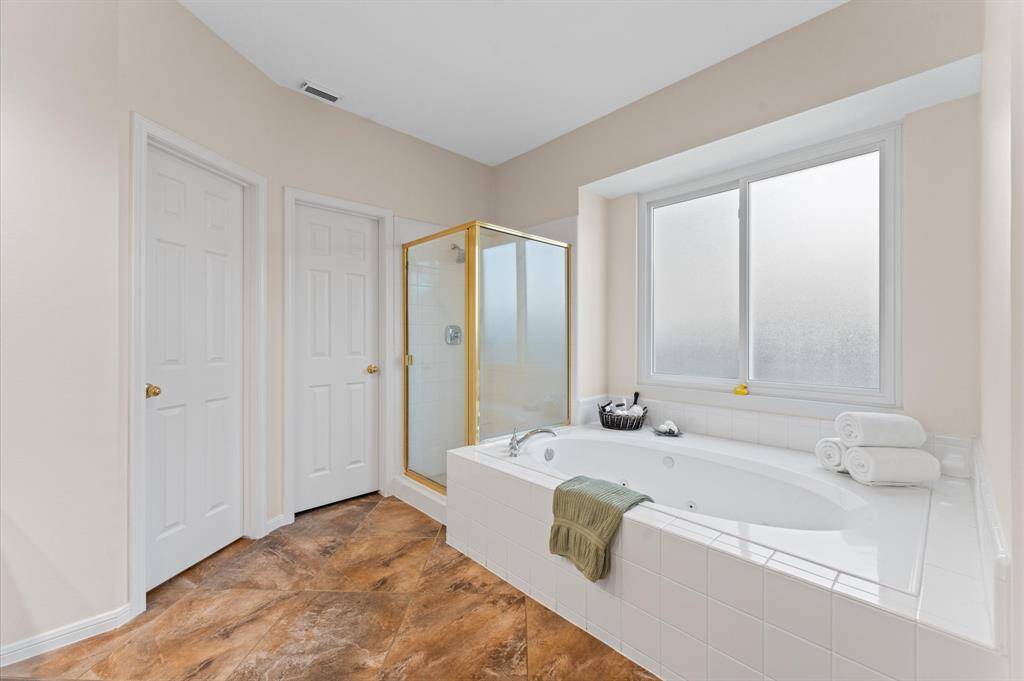 The bathtub is jetted.