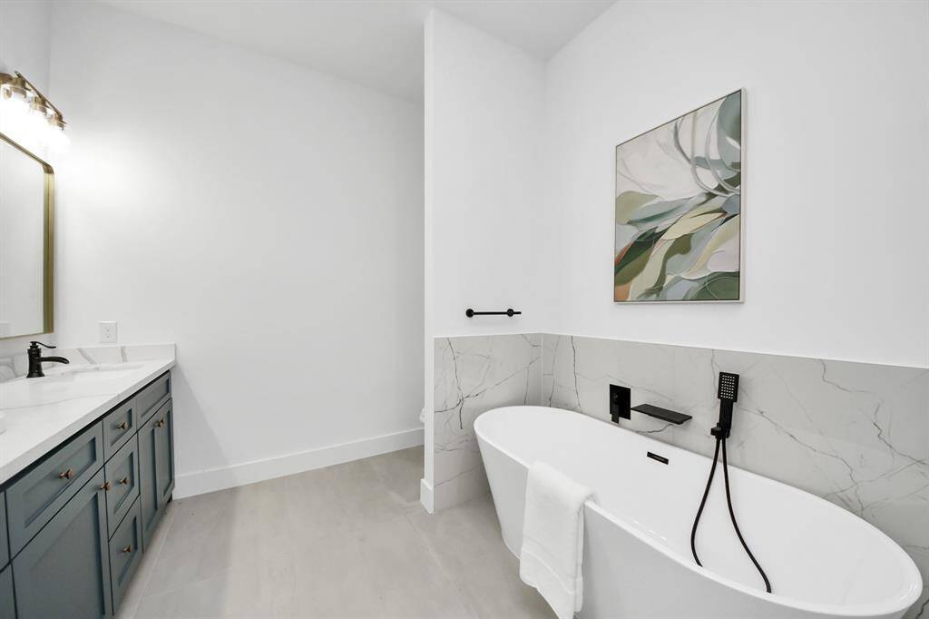 The freestanding tub is perfect for relaxing!