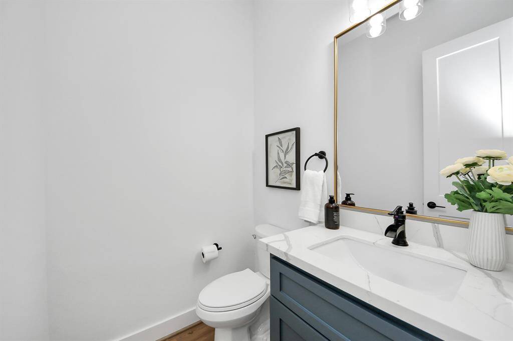 The half bathroom has plenty of space.