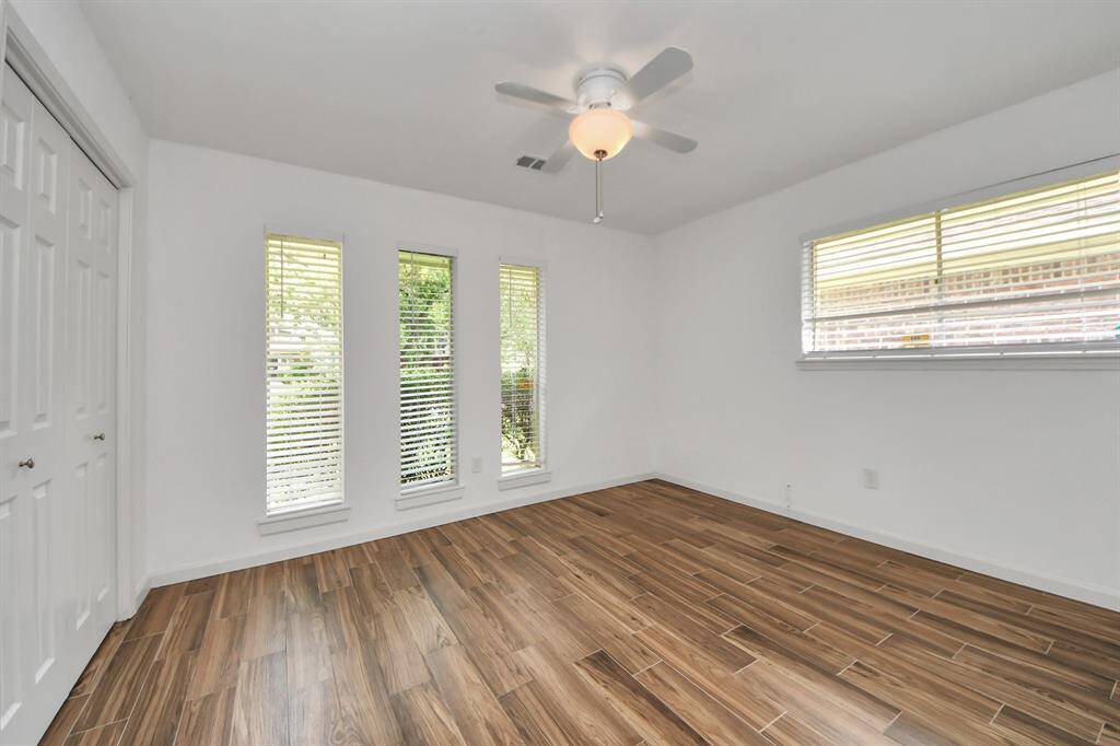 Secondary bedroom with abundant natural light