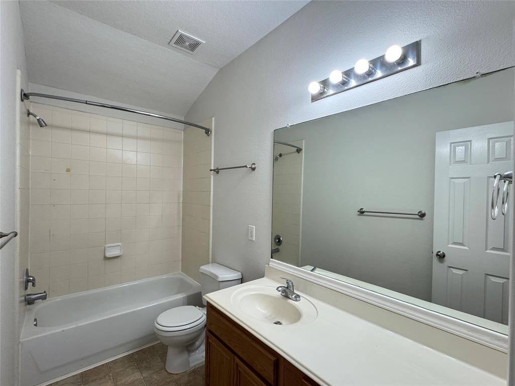 Upstairs bathroom