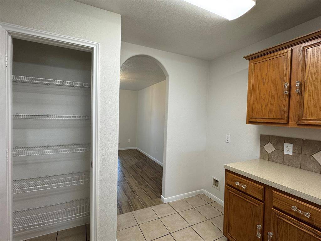 Pantry and huge space for your refrigerator