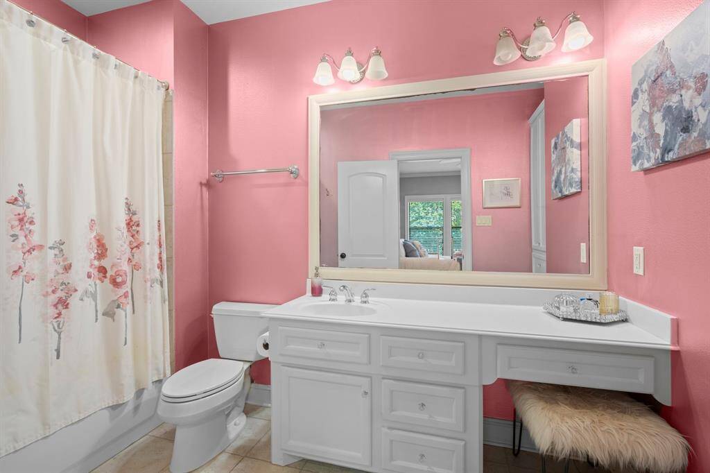 Secondary bathroom #2.