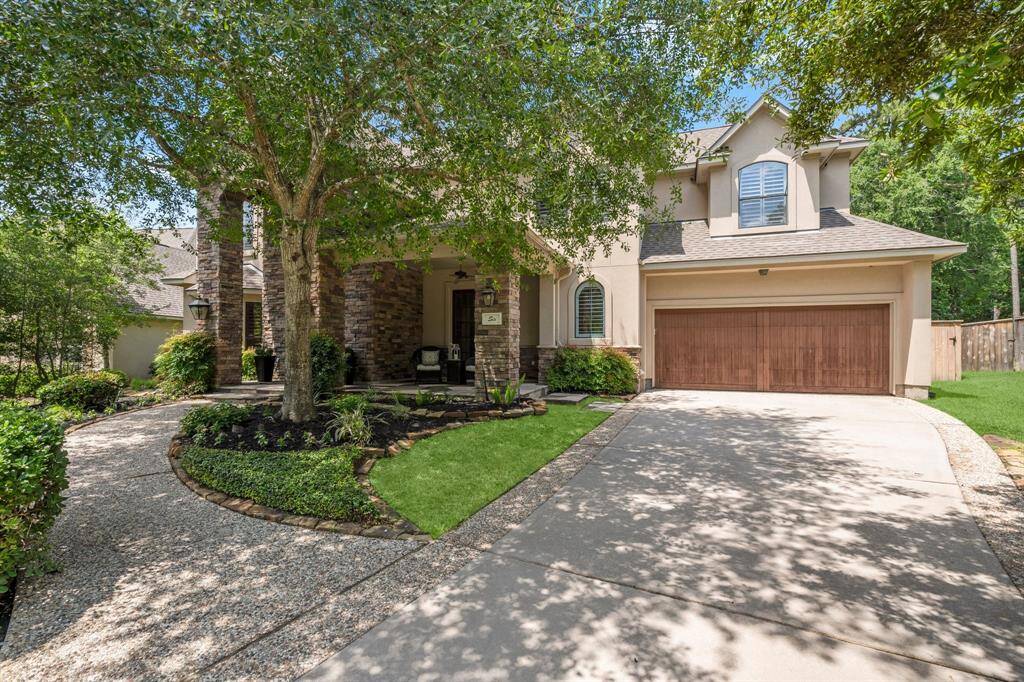 Welcome home to 6 Coverdell Park!