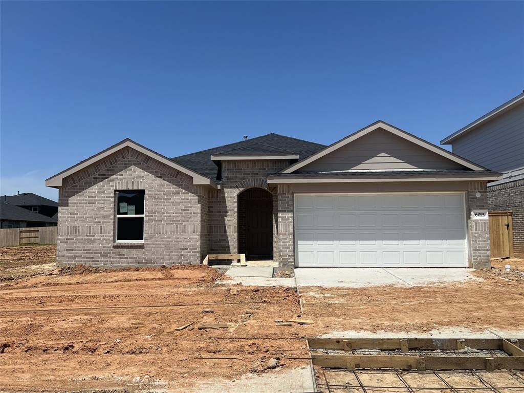 Great One Story in Sunterra! Ready for July 2025 Move In!