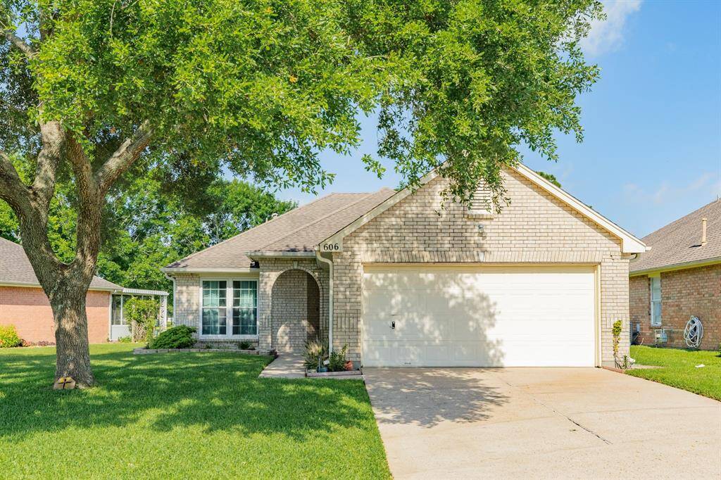 Welcome to your new home in the desirable active 55+ golf course community, situated on the 8th hole tee box.