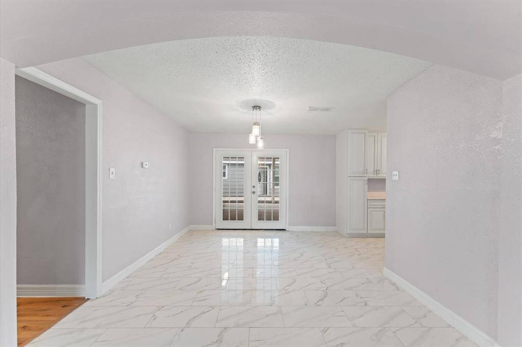 Spacious dining area open to kitchen.