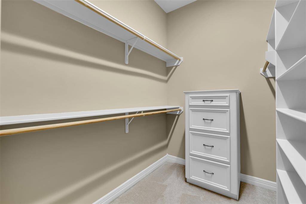 Spacious  walk in closet in primary suite