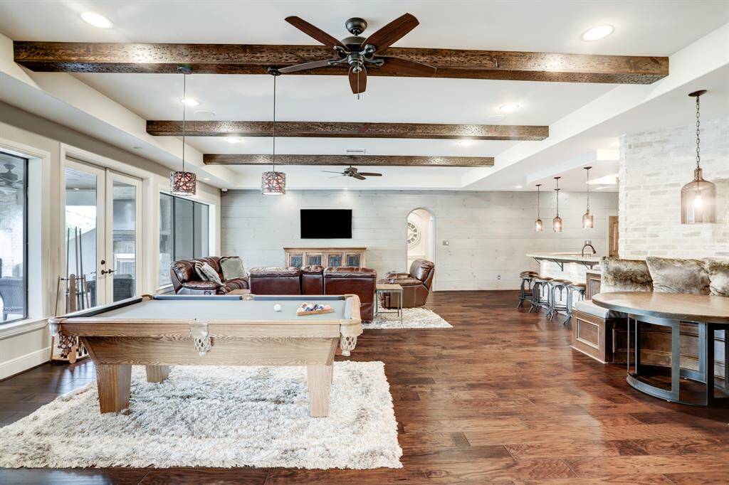 Plenty of space for kids and adults alike to hang out!