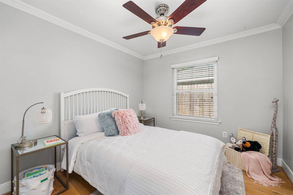 A peaceful retreat for rest & relaxation—this light-filled room offers comfort, charm & a quiet space to unwind.
