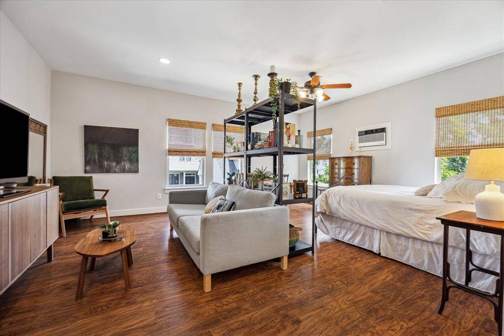 440 square feet living quarters located above the two-car garage.