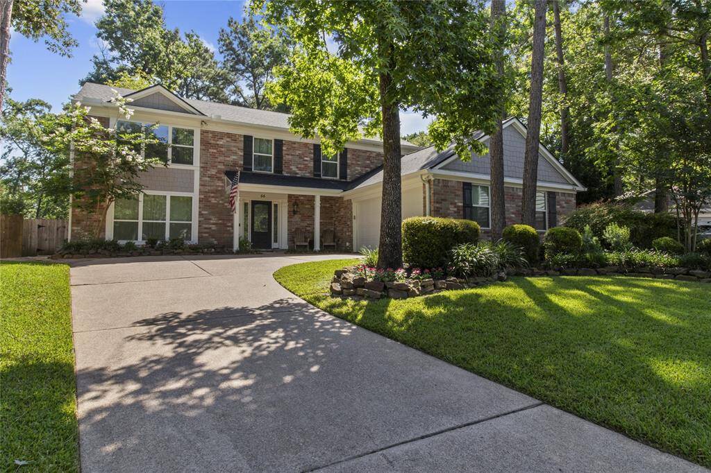Look at this yard! Property sits on over 1/4 acre