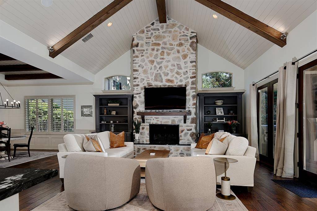 Open-concept family room, dining areas and kitchen