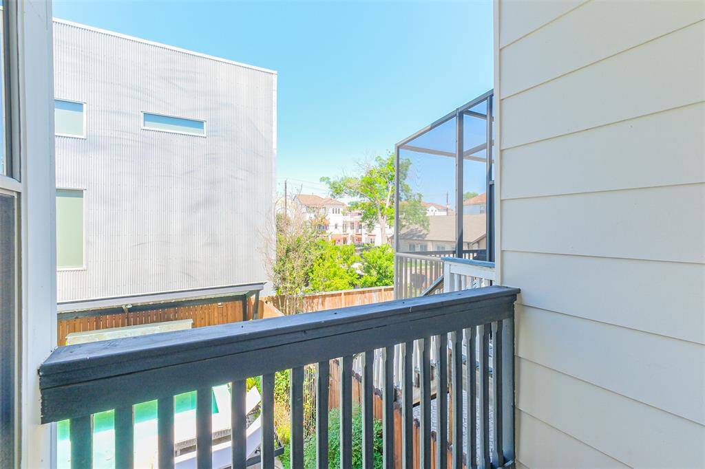 Delightful balcony space off the kitchen - a good spot for grilling!