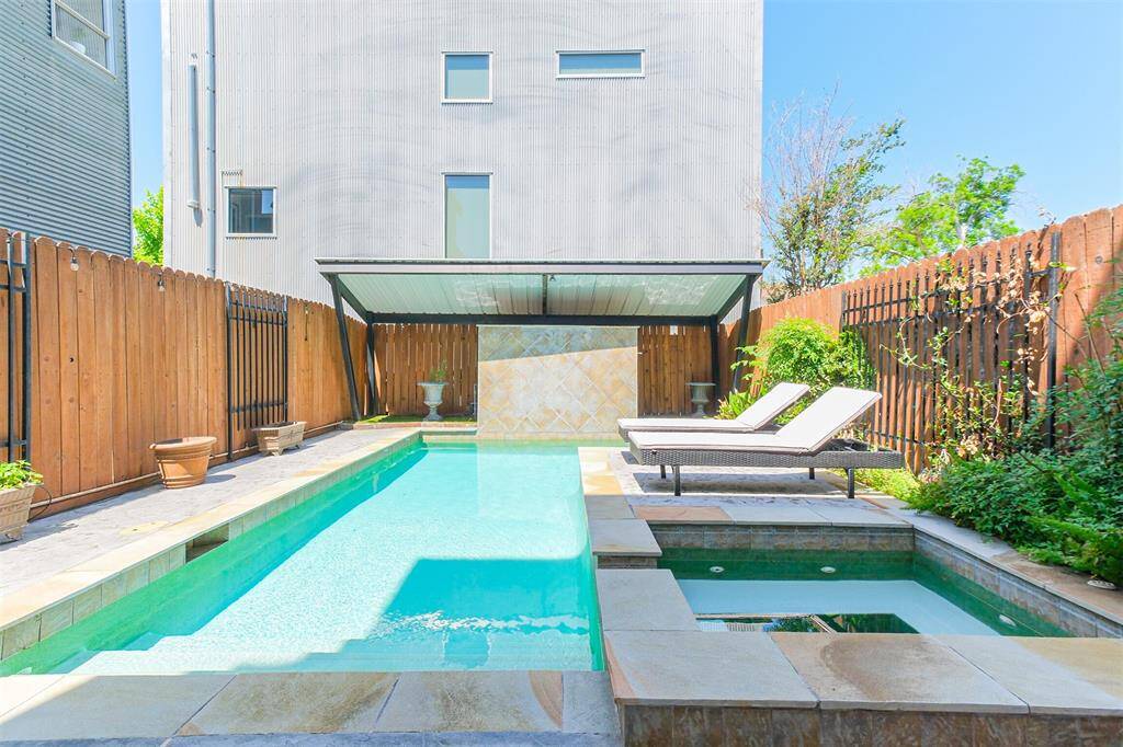 The ultimate in a spot to relax and enjoy the sunshine.