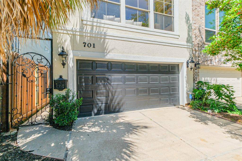 The garage as with the rest of the home has been fully repainted.