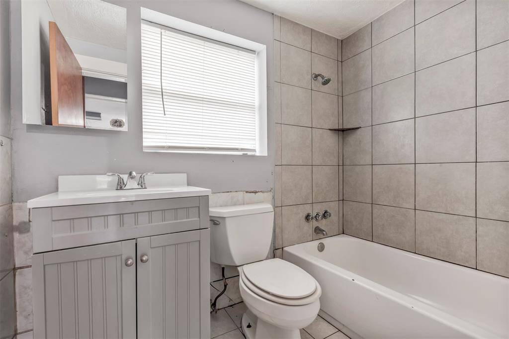 Unit #3 - bathroom