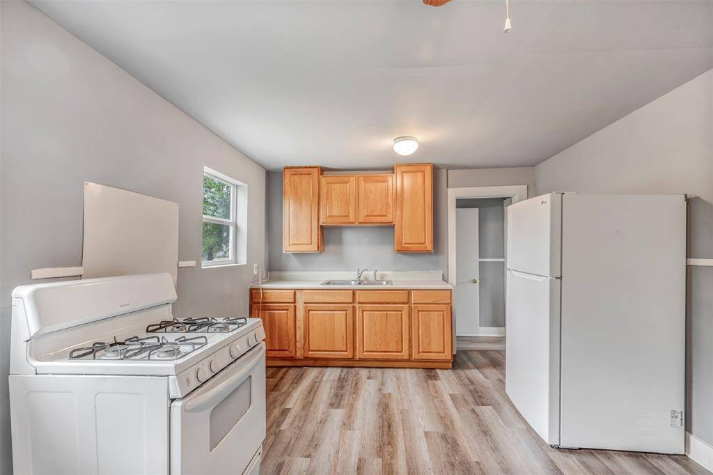 Unit #2 - kitchen