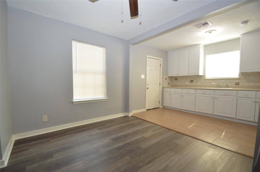 Main House - dining area