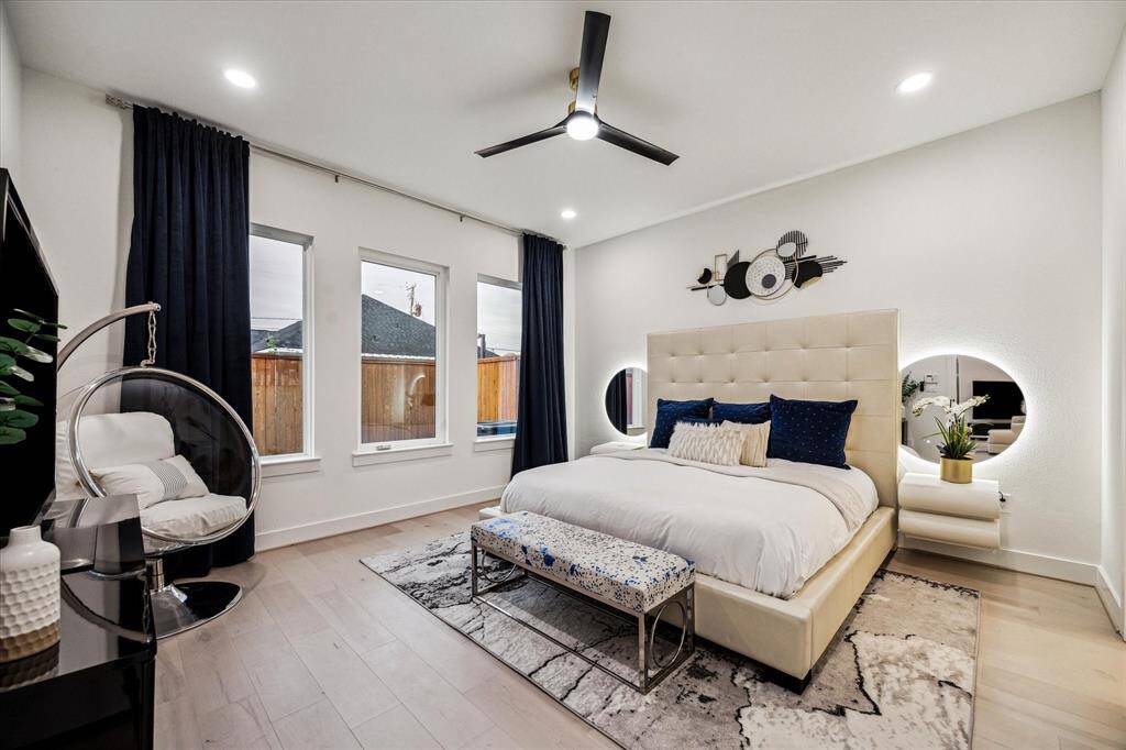Primary bedroom
