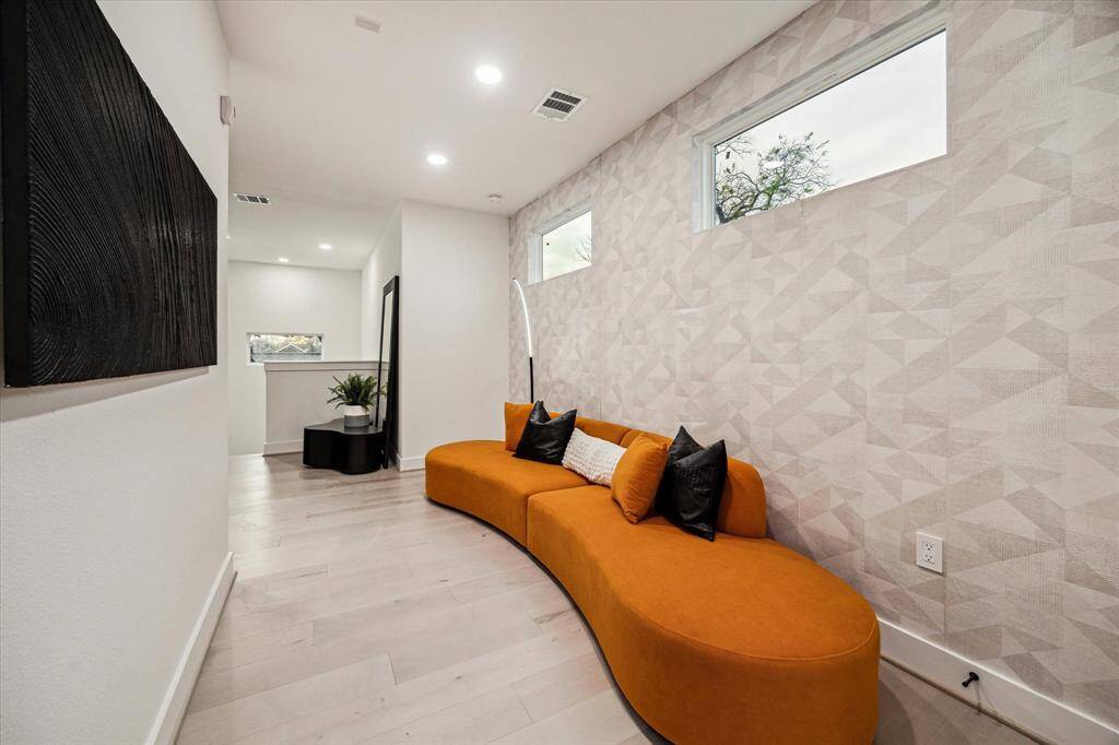 Another view of flex room.