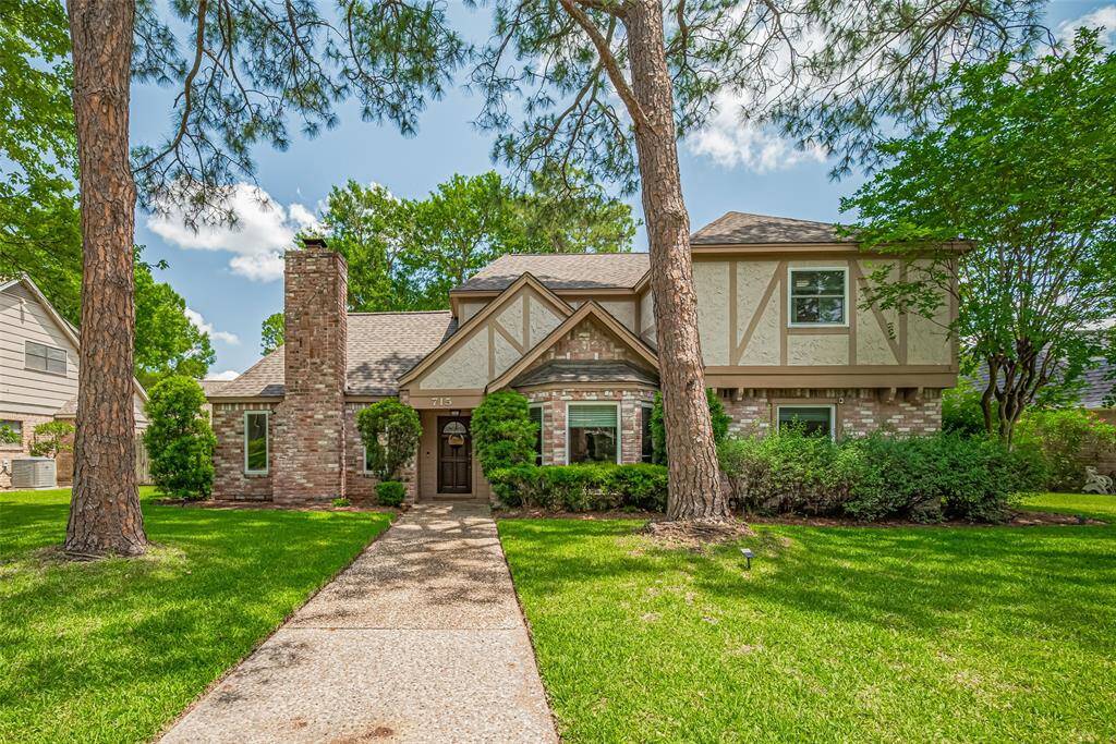Welcome to 715 Cheltenham Drive, a harmonious blend of beauty, quality, and comfort that defines your perfect home. You'll be captivated by this thoughtfully upgraded residence, featuring an inviting front entrance and an ideal backyard for relaxation and enjoyment.