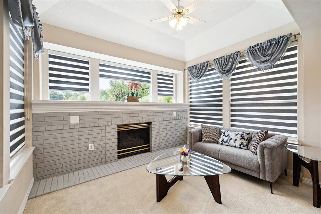 Sitting area with Combi blinds