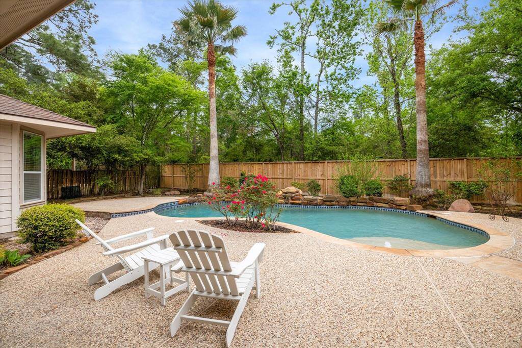 The pool area is just perfect for the summer
