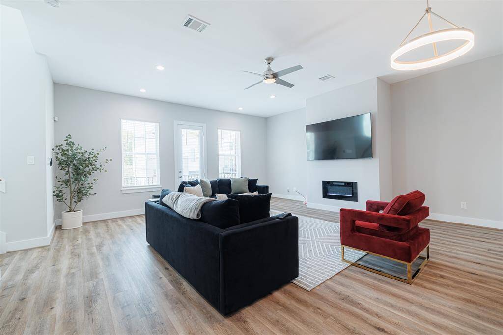 Another view of the family room.